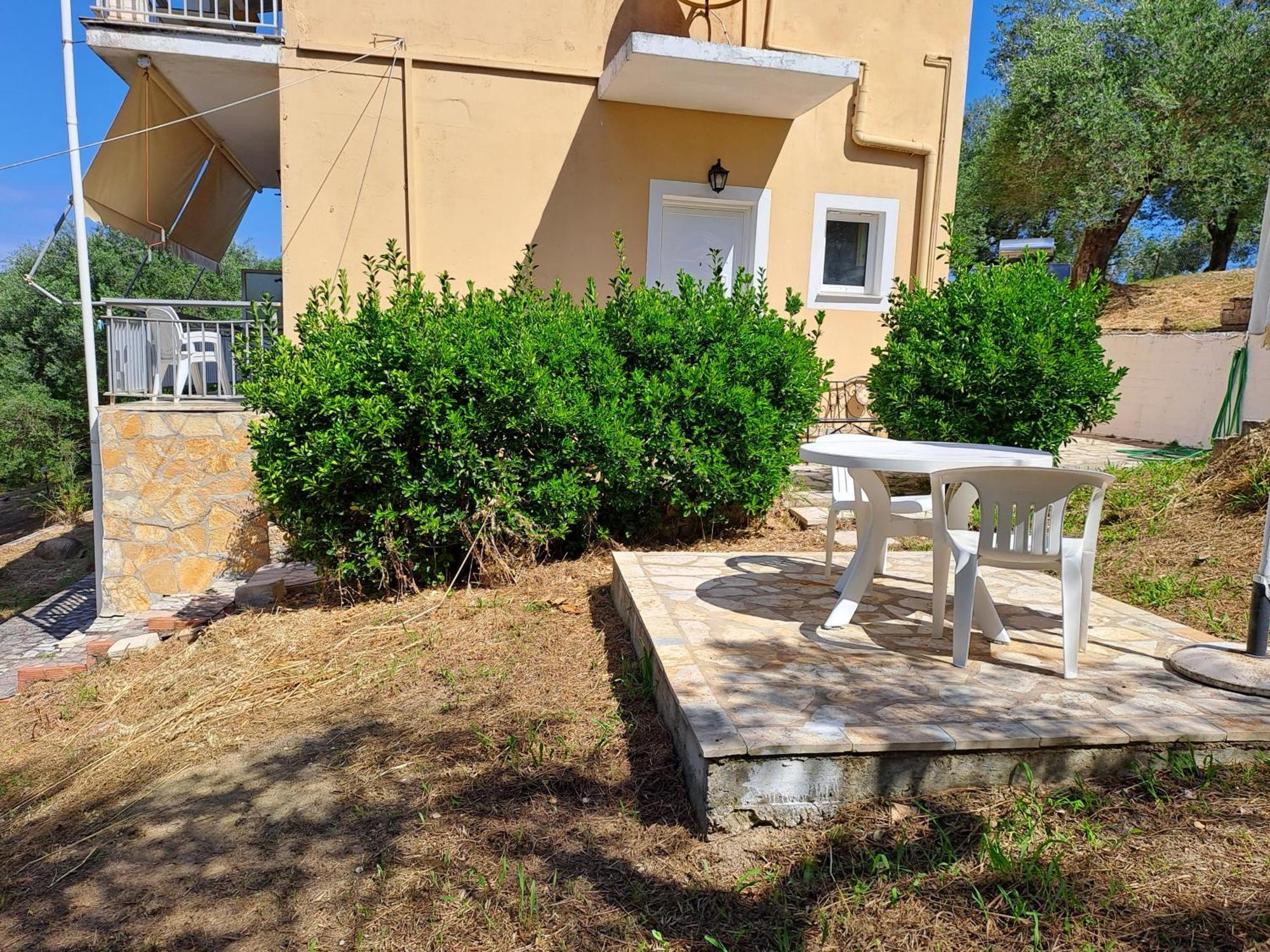 מסונגי Evridiki Apartments מראה חיצוני תמונה