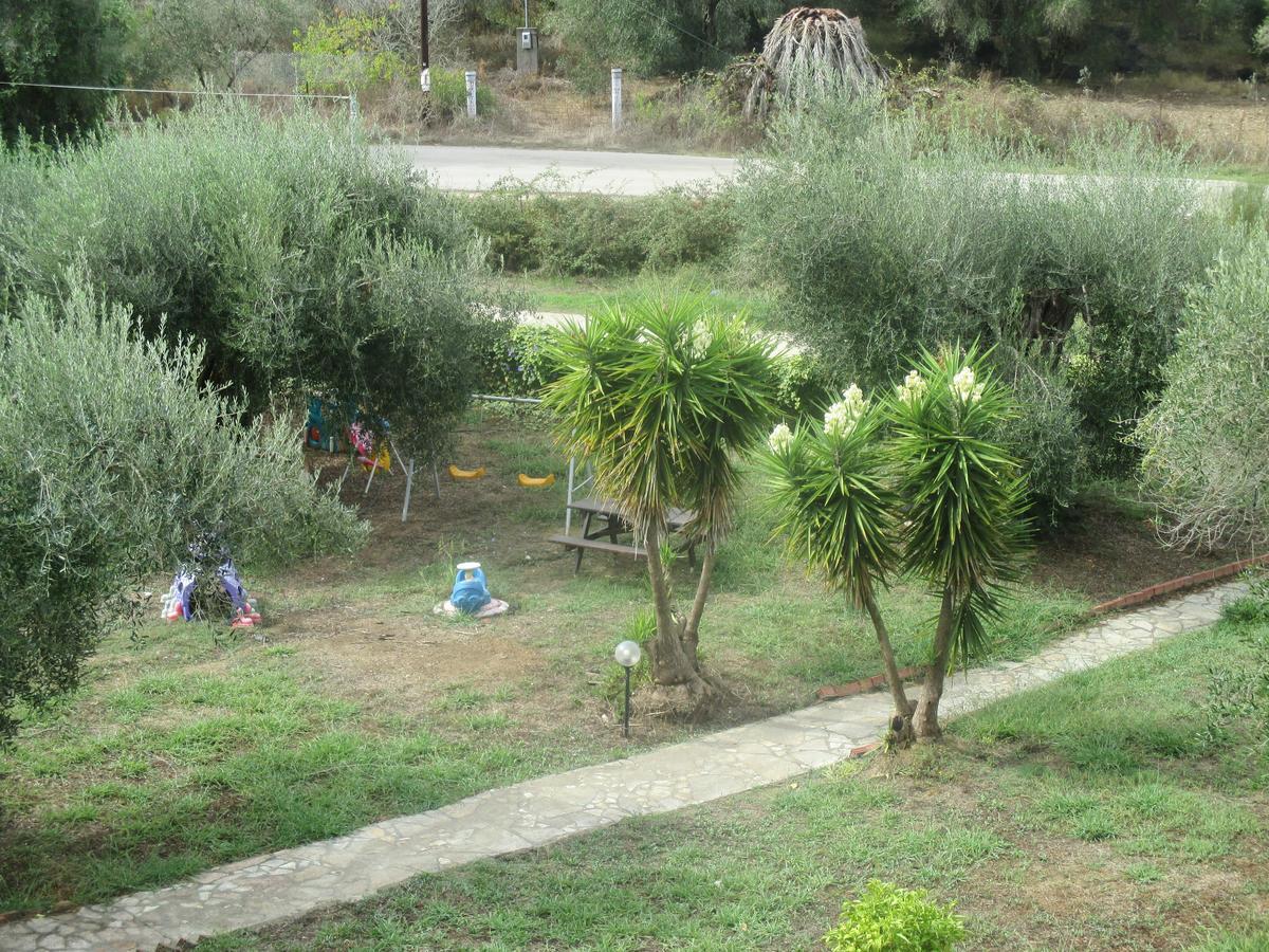 מסונגי Evridiki Apartments מראה חיצוני תמונה